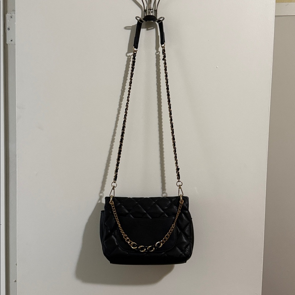 Badgley Mischka Black Quilted Crossbody with Gold Chain - Picture 8 of 16